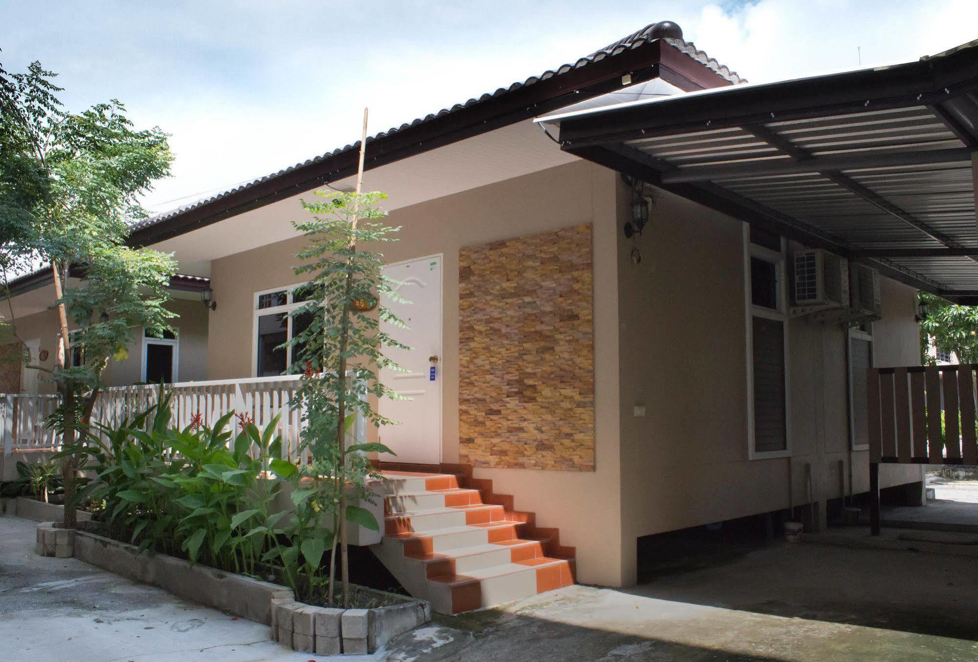 Yenjit Resort Chachoengsao Exterior photo