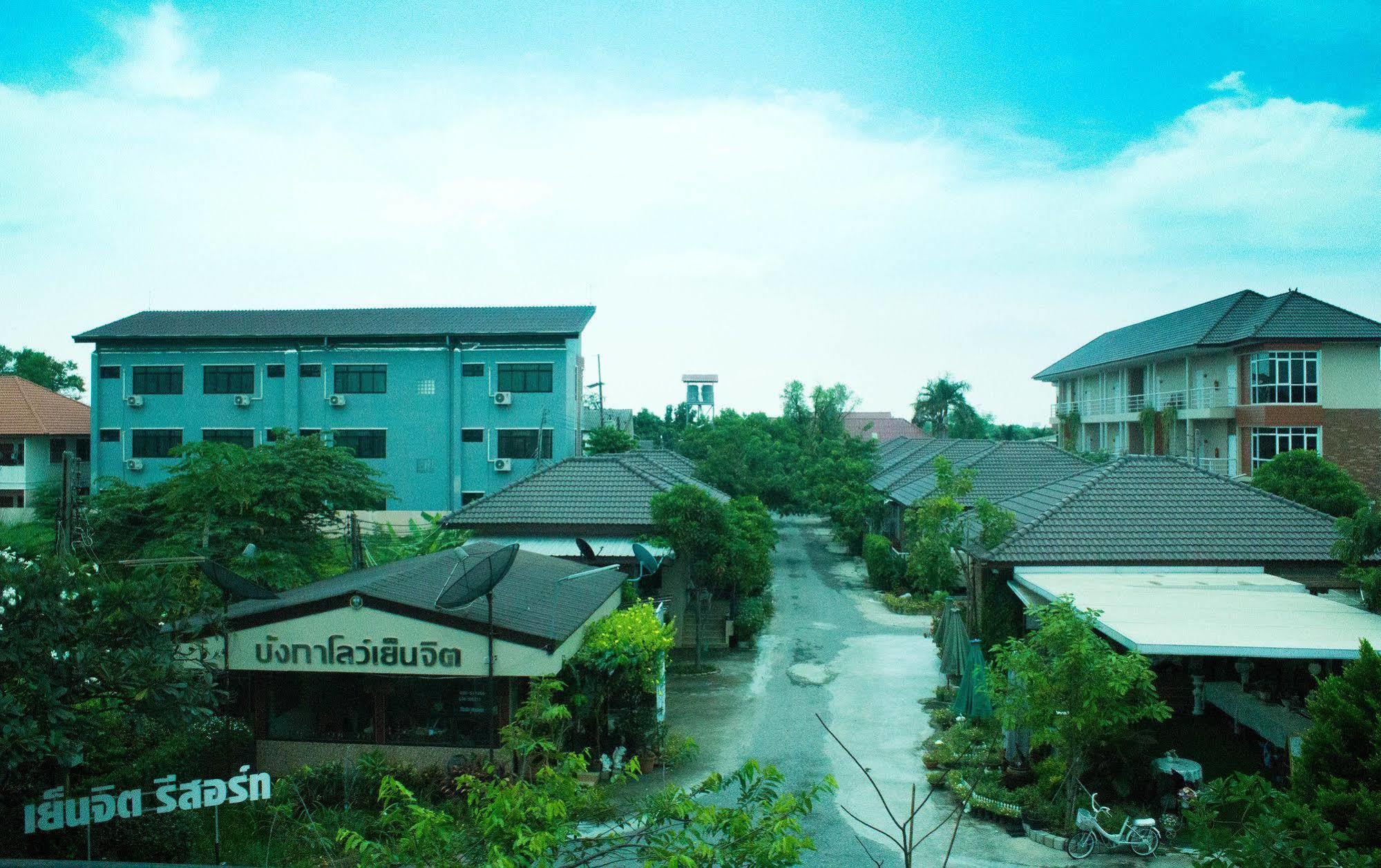 Yenjit Resort Chachoengsao Exterior photo